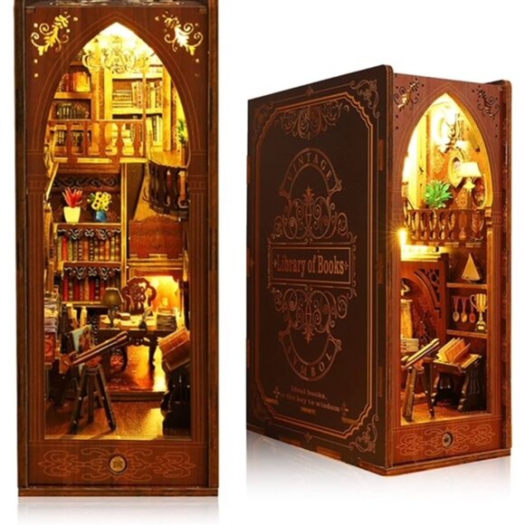 DIY Book Nook 3D Puzzle Bookend - Picture 2 of 3